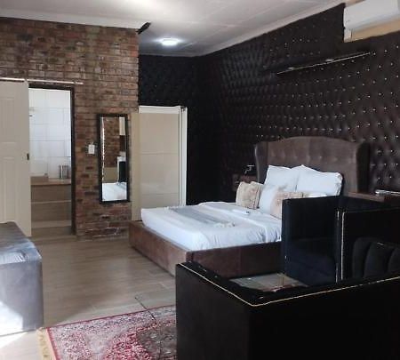 Naldorado Executive Villa Mbombela Buitenkant foto