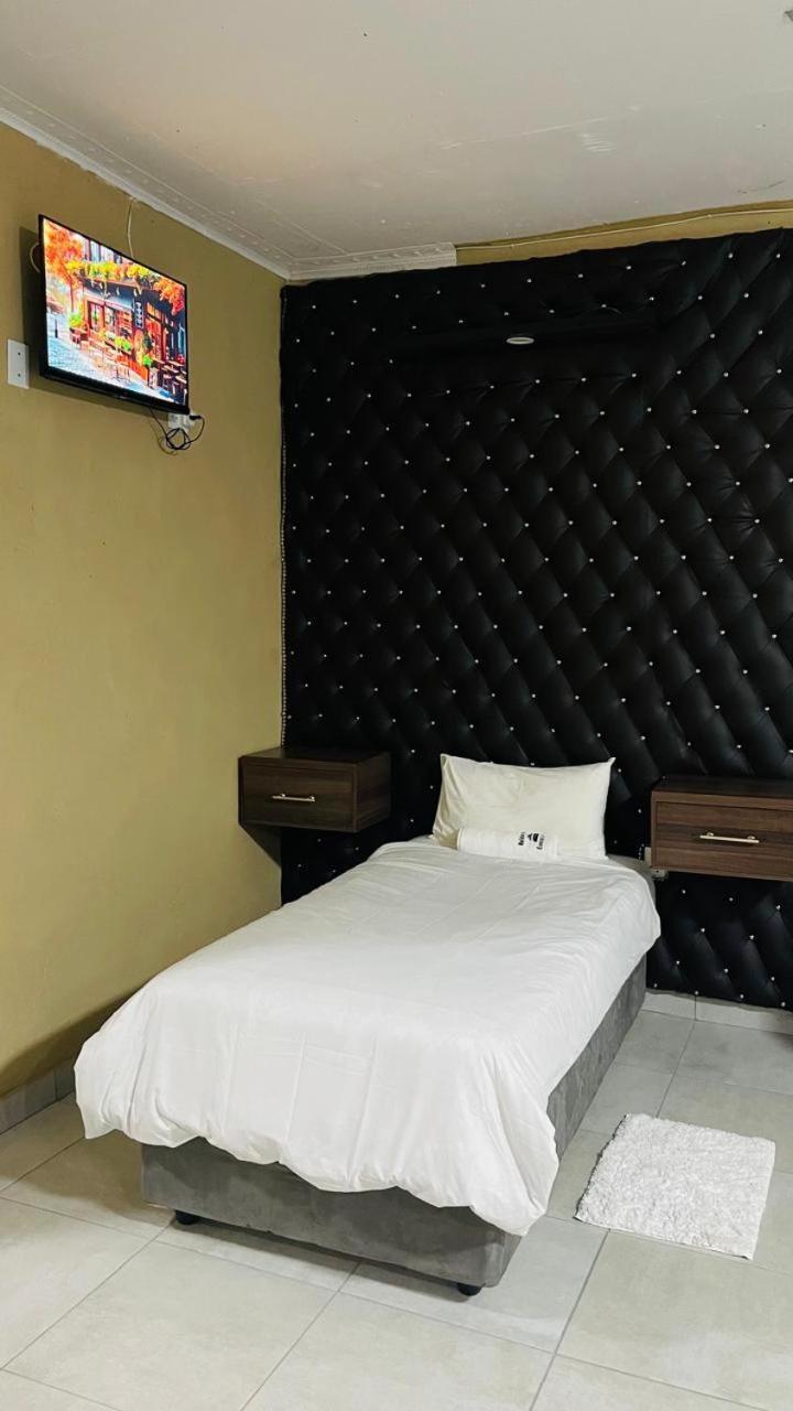 Naldorado Executive Villa Mbombela Buitenkant foto