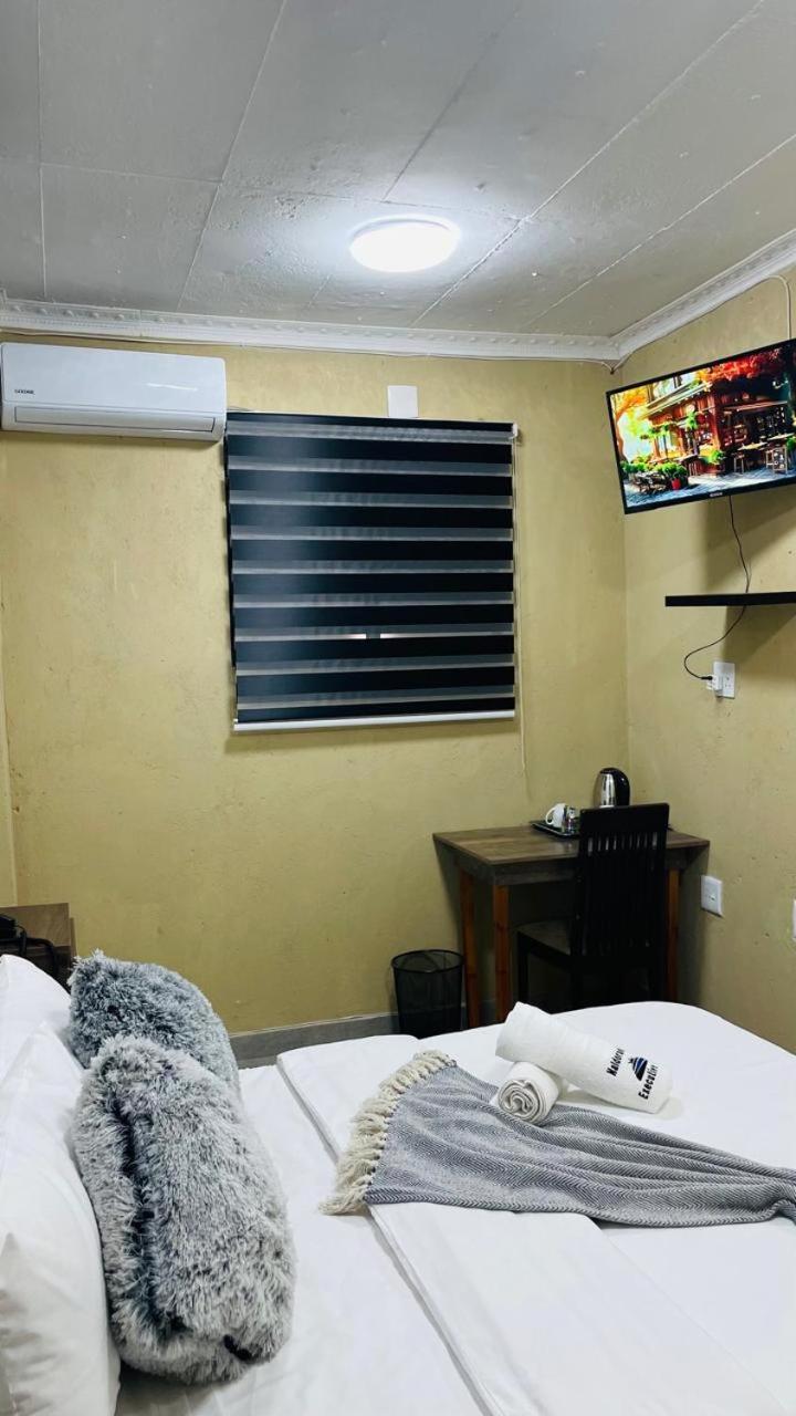 Naldorado Executive Villa Mbombela Buitenkant foto